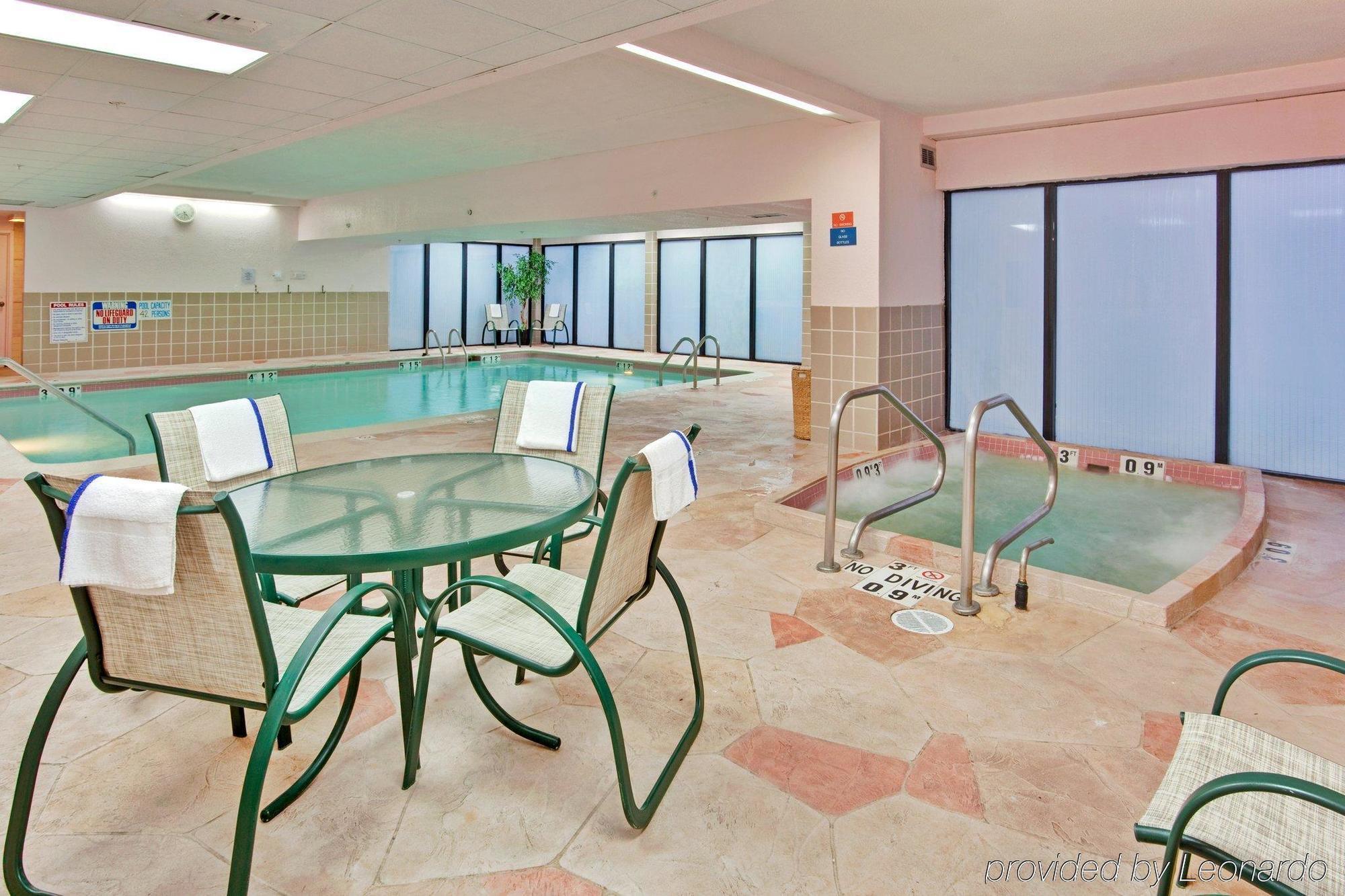 Holiday Inn Hotel & Suites Warren By Ihg Exteriér fotografie